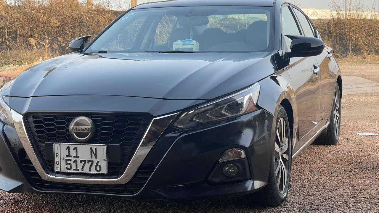 للبيع فقط
نيسان التيما 

موديل 2020

مواصفات S

ضررها 4 قطع بدون شاصي ولغد ضربتها صفح السائق

كفاله كير ومحرك 

عارضها 115 وبيها مجال

مكان الانبار الفلوجه 

اتصال او واتساب ***********
