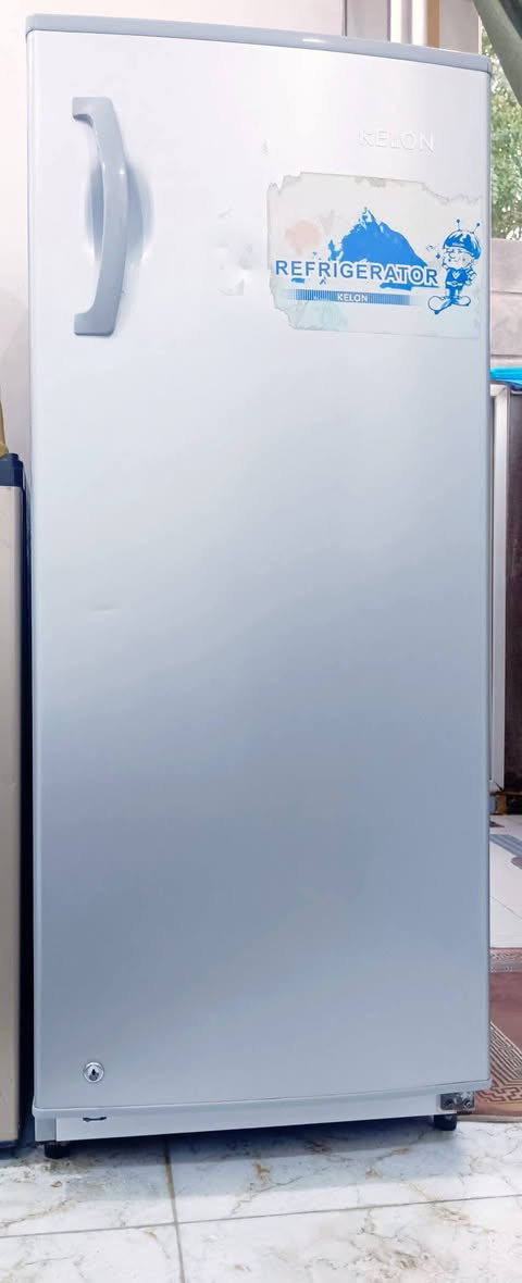 السلام عليكم
يالله اللهم صلي على محمد وآل محمد 
 طباخات للبيع :
_طباخ ايطالي نضافه فول بمعنى الكلمة 
_طباخ الماني ديلوكس نضافه فول بمعنى الكلمة
_طباخ فريش نضافه فول
 _ثلاجه (١٥)قدم استخدام قليل نضافه فول
 وصورة تشهد كدامكم هيه تحجي نضافه
_ثلاجه (٥) قدم نضافه فول
_ثلاجه شركه كيلون  (٨)قدم  استخدام قليل نضافه فول شرط الفحص  
_غساله فول اوتماتيك ١٩كيلو استعمال قليل ، جديدة فول
 
 _للاستفسار /مراسله خاص او اتصال على الرقم
الرقم/***********
