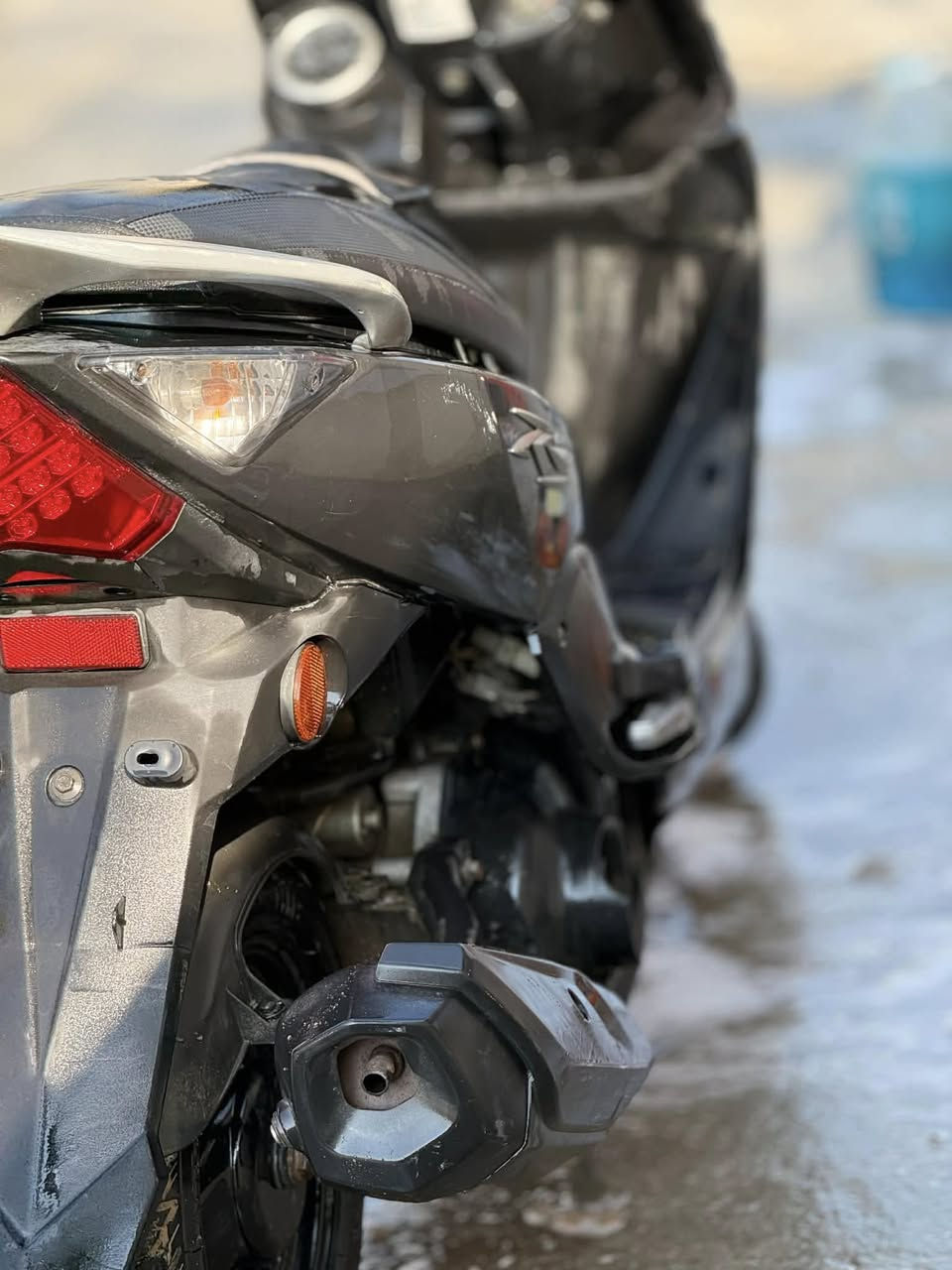 السلام عليكم 
ماكس مضلع  120
دراجة كلش نضيفه نازله رمبه ما ناقصها شي 
العنوان / بغداد _ التاجي _ 24ابو عظام 
السعر 850 وبيها مجال بسيط 
للتواصل على الرقم فقط : ***********
