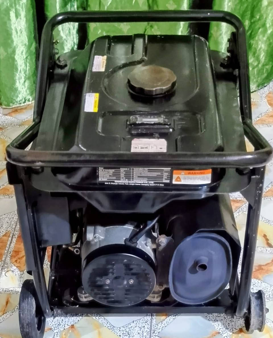 السلام عليكم مولد افر ياباني3 كيفي 12 امبير سلف وبكره شغال نقصها بس باتري ملف نحاس حجم الملف 12 سانتيم دبدوب  مولد نظيفه ما دخله تصليح عل الفحص اقتصاديه بالصرف لتر واحد بنزين بالساعه كهرباء مستقره سعره 225 ☎️ الهاتف *********** بي واتساب شراي يتصل مكاني بغداد قرب مجمع بسمايه اكو توصيل بكروه داخل بغداد فقط 🙏
