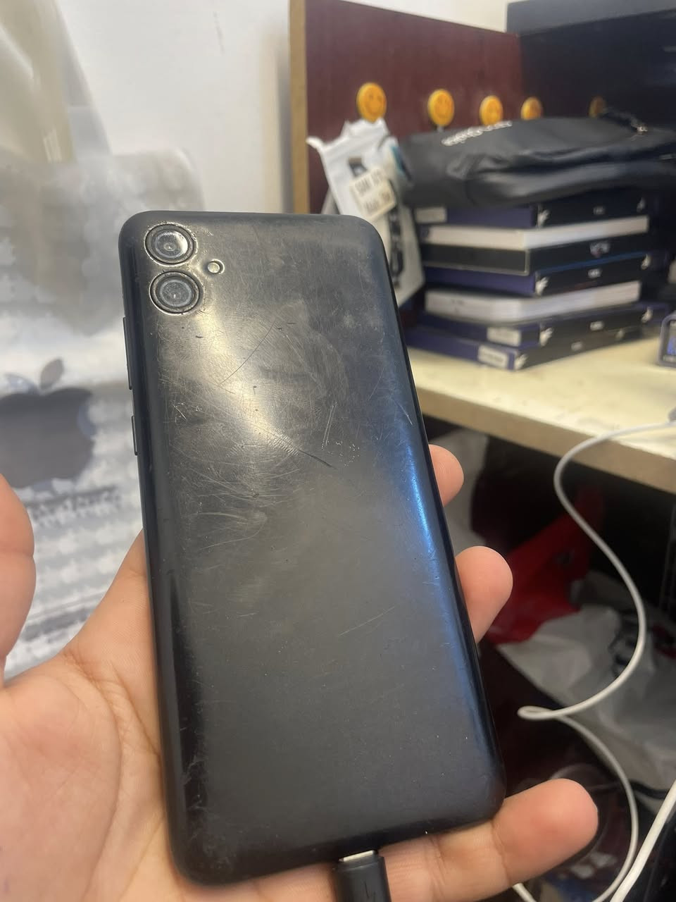 للبيع سعر ٥٠ 
***********
