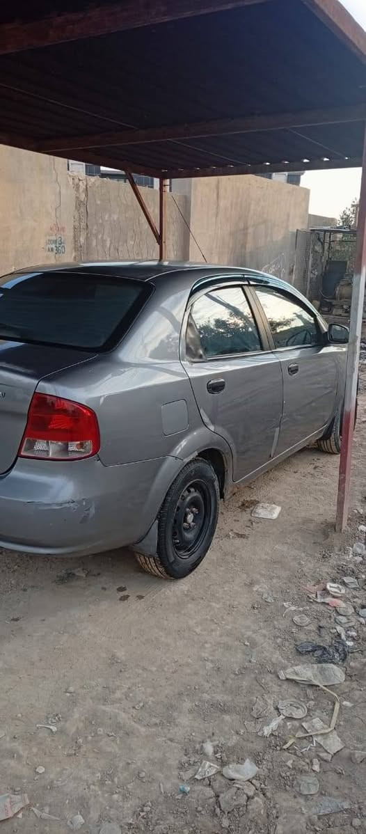 السلام عليكم
للبيع سيارة اڤيو موديل 2006 رقم بابل انكليزي
السيارة كير اوتماتيك
تبريد ثلج
السيارة بسمي سنوية جديدة وهزة جديد
***********
