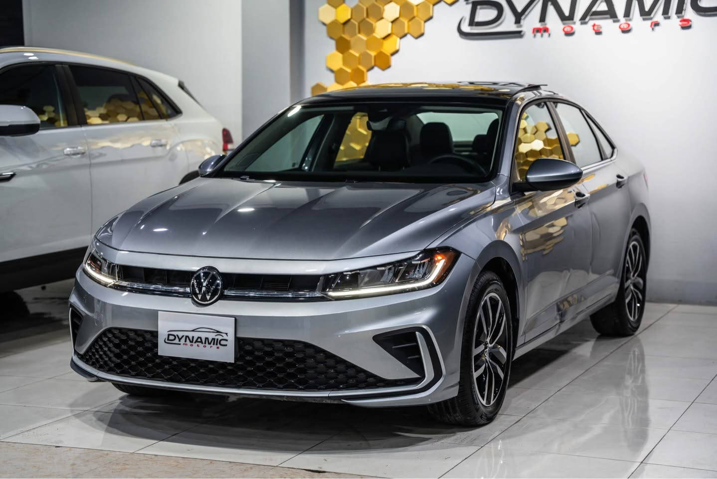 2025 VOLKSWAGEN JETTA, SE پانوراما 
موديل: 2025
وارد : امريكي 
مواصفات :SE -
‎عدد الأميال : 2,000 ميل
الون : سلفر
الون داخل ؛ رصاصي
‏‎سلندر :  V4
‎صبغ :  فقط جامرلغ وراء   
‎ارباك : كل شركة ما طاك
سيارة رقم موقط ٣ شهر بي مجال
مكان اربيل شارع حديد و خشب معرض دايناميك موتورز
‏‎من المعلومات الرجاء التصل علي وتس اب
سعر جدا مناسب 🔥🔥🔥📲📲
                                                                                              *********** -

** *** *** *** *** *** *** ***

2025 VOLKSWAGEN JETTA, SE پانوراما 

موديل : 2025
هاوردةي : امريكي 
مواسفات:  -SE
‎ماوەی ڕۆیشتن : 2,000 ميل
‏‎پستۆن : V4
رةنگ: سلفر
رةنگي ناوي : رساسي
بوياغ:  1 پارجة  
ارباك : هةموو بيلاد هيج نةتةقيوة
ژمارة كاتي ٣ مانگ موهلةتة بو رقم كردن
ناونيشان هةولير جادةي حديد و خشب پيشنگاي دايناميك موتورز
بو زانياري زياتر پةيوةندي بكةن بة وتس اب
نرخيكي گونجاو 🔥🔥🔥📲📲

*********** -
============ أربيل, العراق
