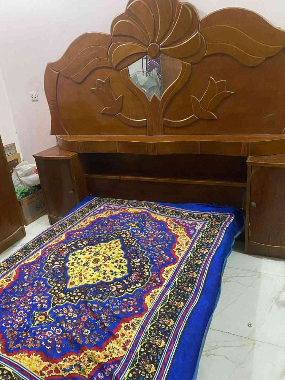 غرفة نوم صاج للبيع وبسعر ٤٠٠ الف دينار وبي مجال للاستفسار الإتصال بالرقم  ***********
