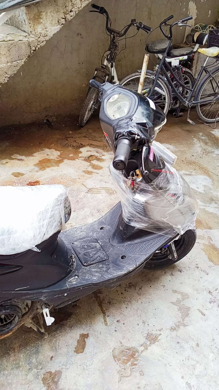 السلام عليكم ماكس ادريس دبل واحد  البيع النضافه فول محرك نضيف السعر 300 و بي مجال للطيبين أو مستعجل عليه 
الرقم ***********
الشراي يجي خاص لو يخابر
