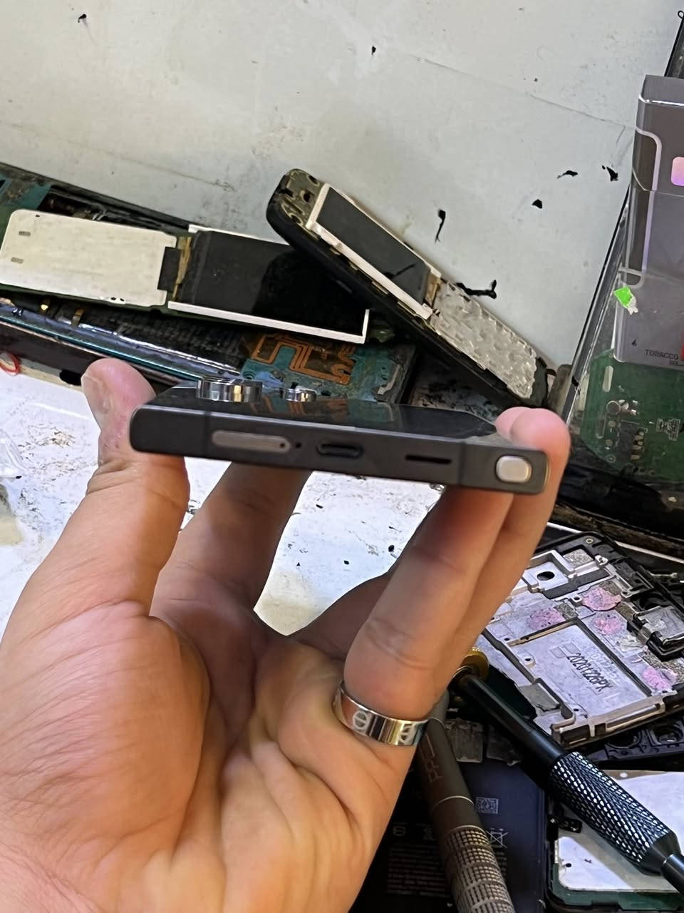 كلكسي Galaxy S24
Galaxy S24 Ultra
ذاكره 256
باكيته وكيبله
مستبدل شاشة وكاله اصليهه
جهاز كله شغال ع اخير حباية تجي تفحصه تقتنع بي اله تاخذهه اني مكلف ب نشر حبايب ! مكلف ب نشر
شراي تعال شوفه لا تراسلني خلاص .
تعال ع محل وشوفه سعره 560 الف بيع سريع
***********
