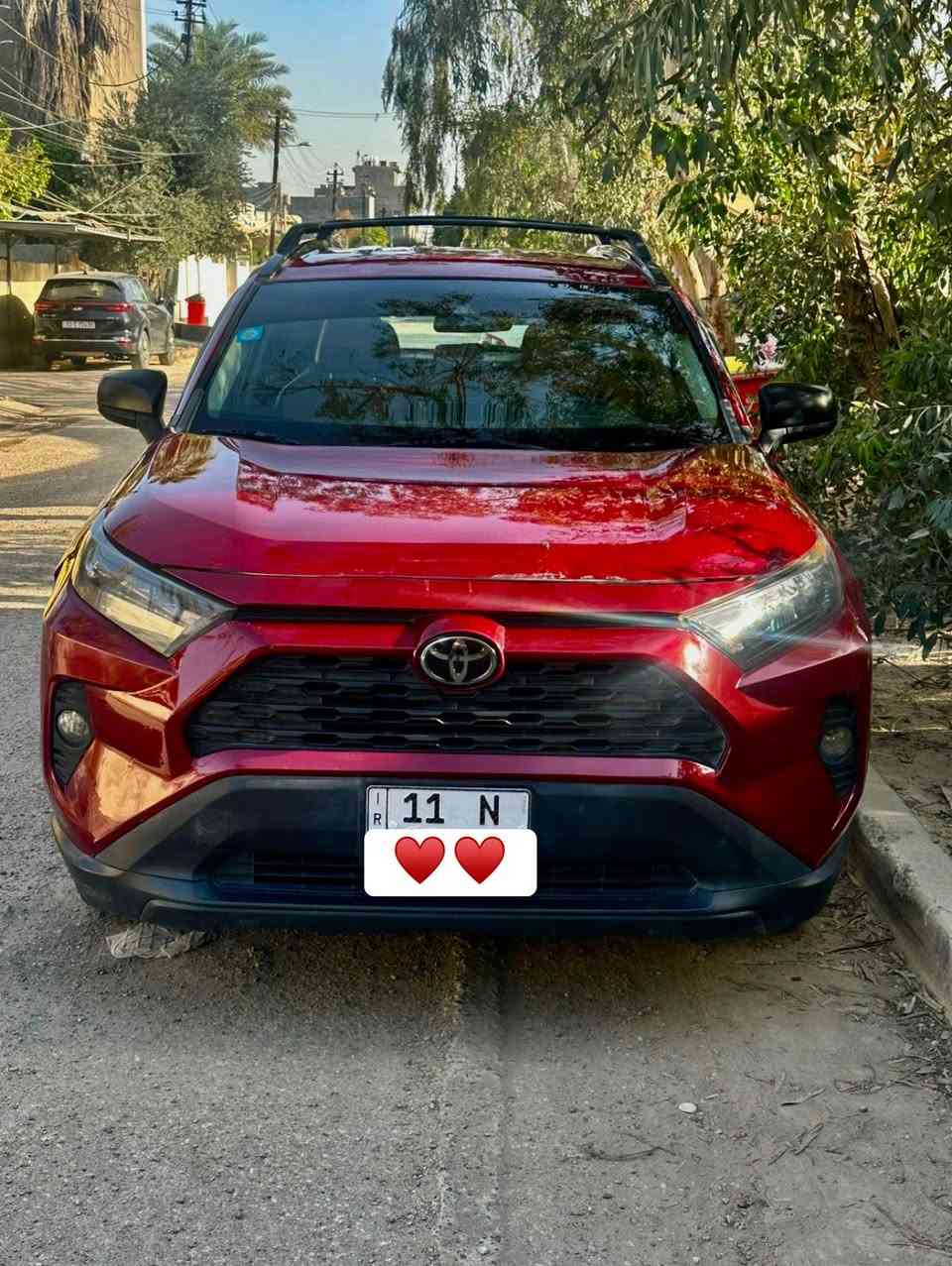السلام عليكم
النظيف للبيع 
 راف فورLE (RAV4) للبيع موديل 2019  رقم بغداد بأسمي تحويل ثاني يوم 
(السيارة بدون صبغ فقط بارد خشم البنيد والجاملغ الخلفي )
————————————————————————
السعر :- 195 ورقه بيها مجال 

1-شاشة جبيرة 
2-كامرة دوارة 
3-اشاير بالمري 
4-كشن السايق كهرباء 
5-ويل كروم 
6-لايتات زنون عالي وناصي 
7-رادار امامي 
8-نظام كار بلي 
9-اوتو هولد 
10-مكينة 2500 
11-ثلاث وضعيات قيادة 

————————————————————————

السيارة جدا نظيفه وجاهزه بدون اي نقص  
مكان السيارة بغداد العامرية
للاستفسار ‬***********

