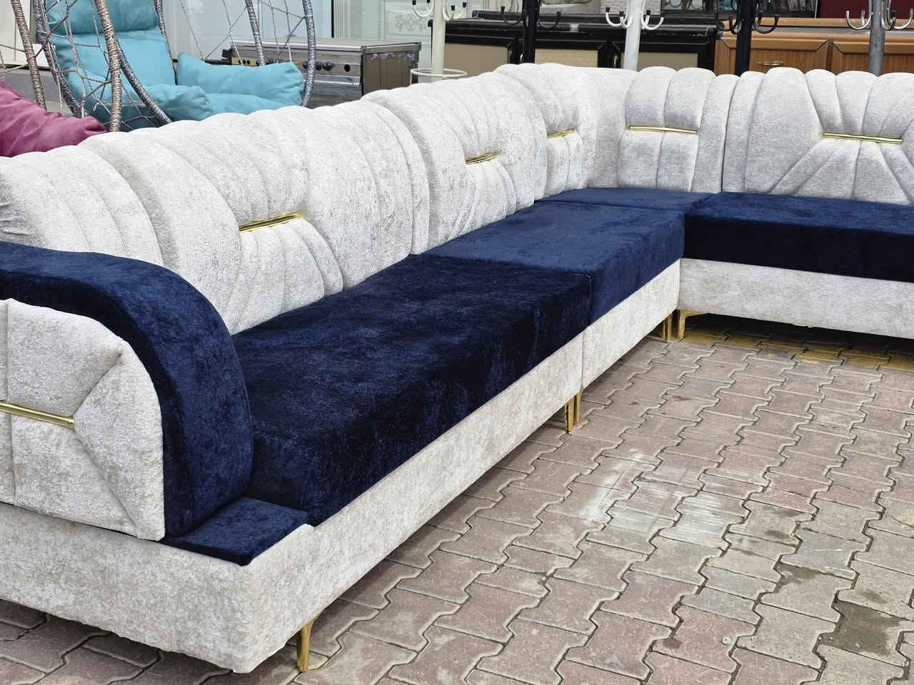 👈معرض ابو فواز للاثاث المنزلي الجمله والمفرد👉
ديوان شغل عراقي احطاطه 7متر 11 مقعد خشب بلوك اسود ١٨ ملم سفنج 10سم قماش خاولي  رجلين حديد ثقيل ضمان العمل 5 سنه بسعار مناسبه 🌹 زورونا تجدون كل ماهوه جديد 

#ملاحضه_متوفر_جمله_لصحاب_المحلات 

 العنوان تكريت شارع الزهور مقابل كليه تربيه البنات مجاور الناصر مول الاستفسار والاتصال بل ***********
***********اتصال
***********واتساب فقط
