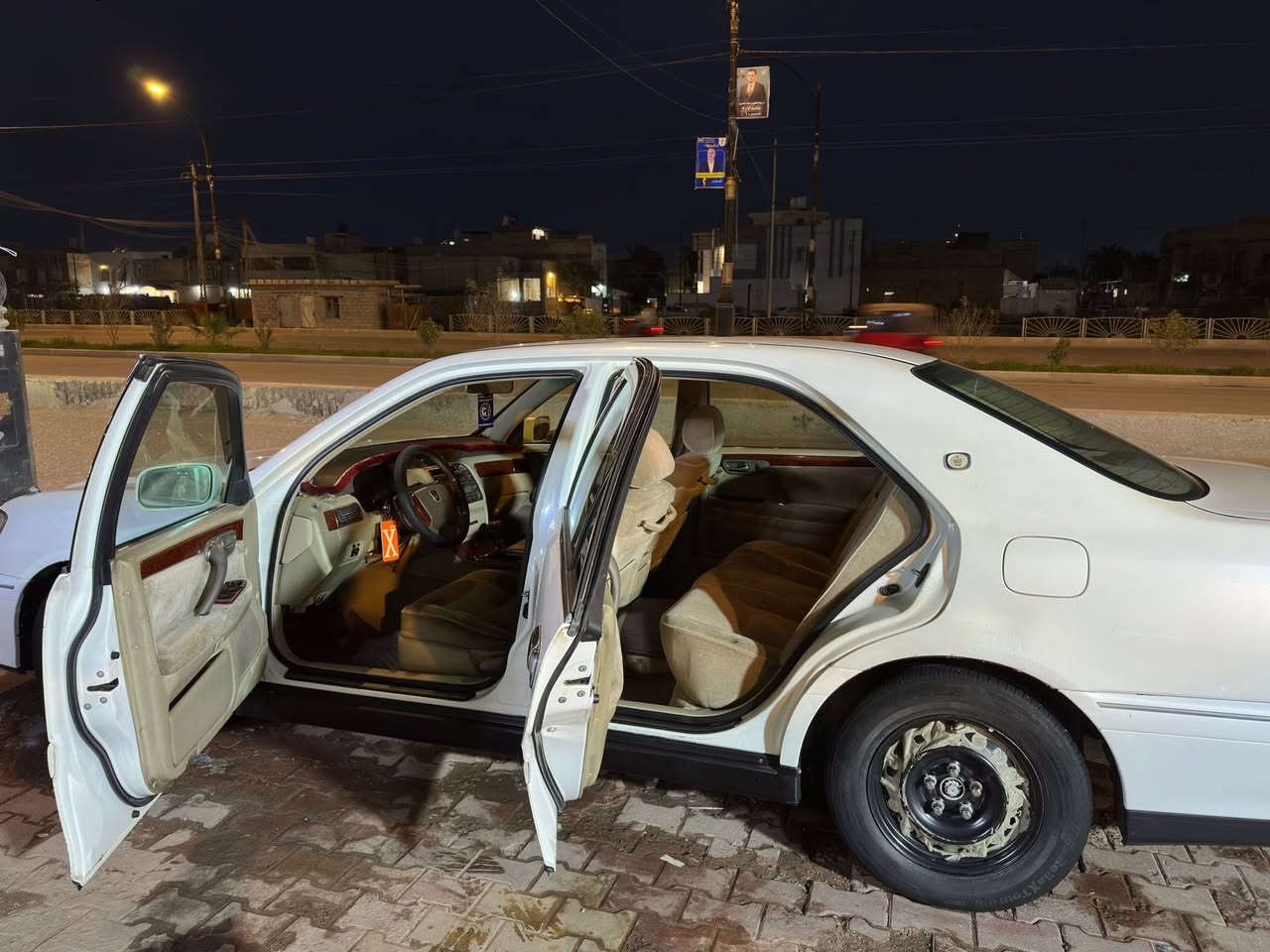 السلام عليكم جنون ادوات للبيع مديل 2002 سياره كفاله عده الكصه فقط وضع شركه السياره جديه بمعنا الكلمه دخول جديد كله عل البلاد متومه وكامله شرط الحاسبه سليمانيه ما بيه نقص برغي حداديه وكير ومكينه كله جديد سياره دكمه وحده مكينه الصغيره ديفور
مكلف بل نشر الاستفسار رقم صاحب السياره ‭٠٧٧٣ ٣٩٩ ٠٧٦٢
