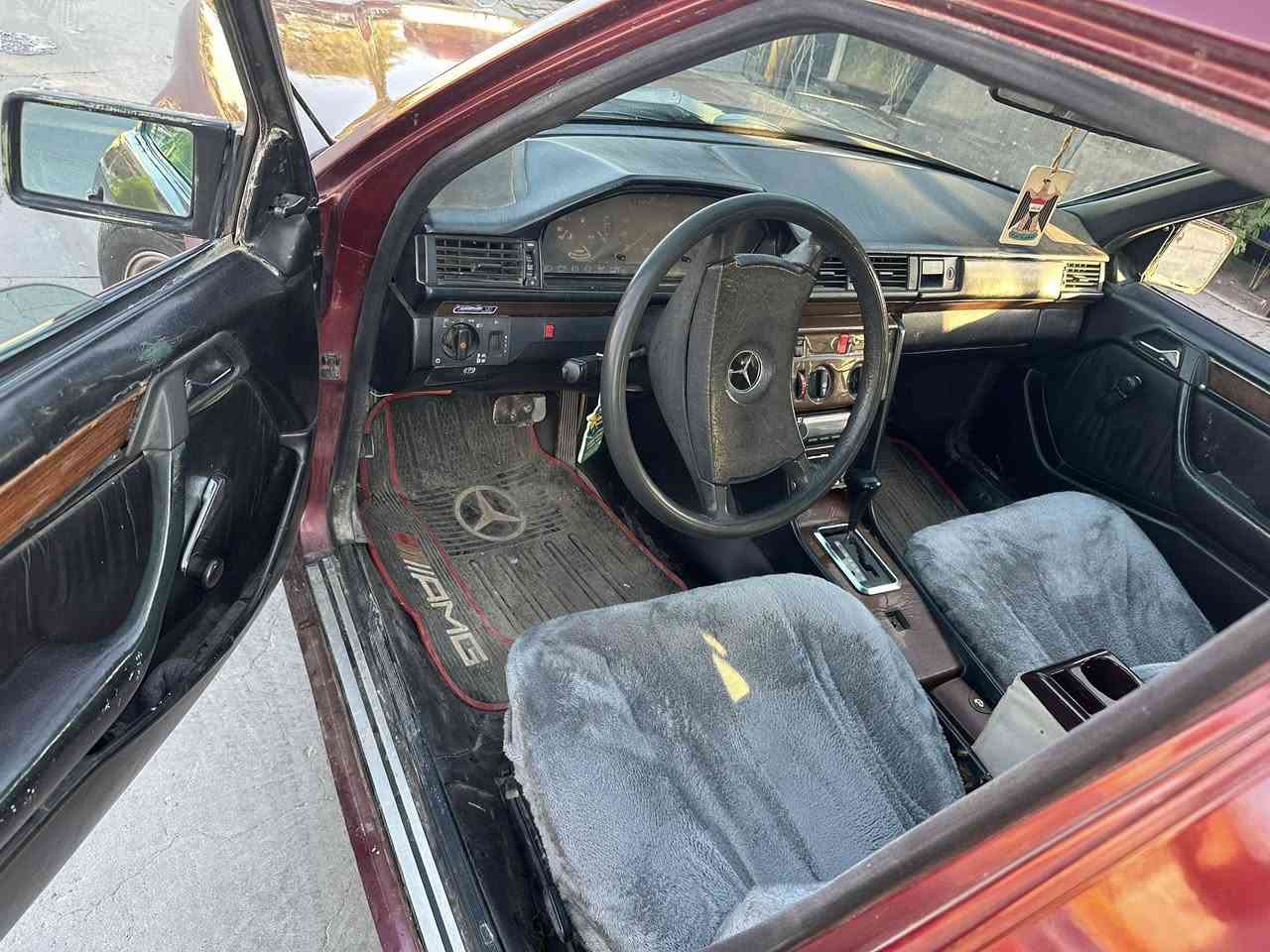 موديل 1990 كير ومحرك بطه 2500 ارقام دوليه لل2030 بشرط التحويل سياره جاهزه مابيها نقص مكانها كركوك دوميز *********** السعر 55 وبيها مجال
