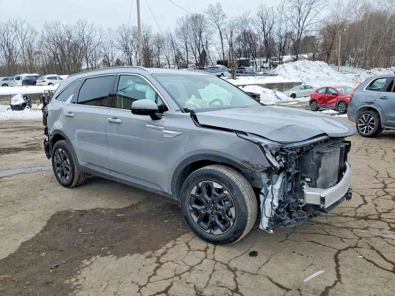 سورنتو موديل ٢٠٢٥ مواصفاتS لون سمنتي
حادث جاملغ خلفي وشويه بطارف البنيد
توصل ميناء العقبه الحره بعد ٦٠ يوم
 ترهم شهداء السعر واصل الحره ١٦٥ ورقه
للتواصل واتساب ***********
