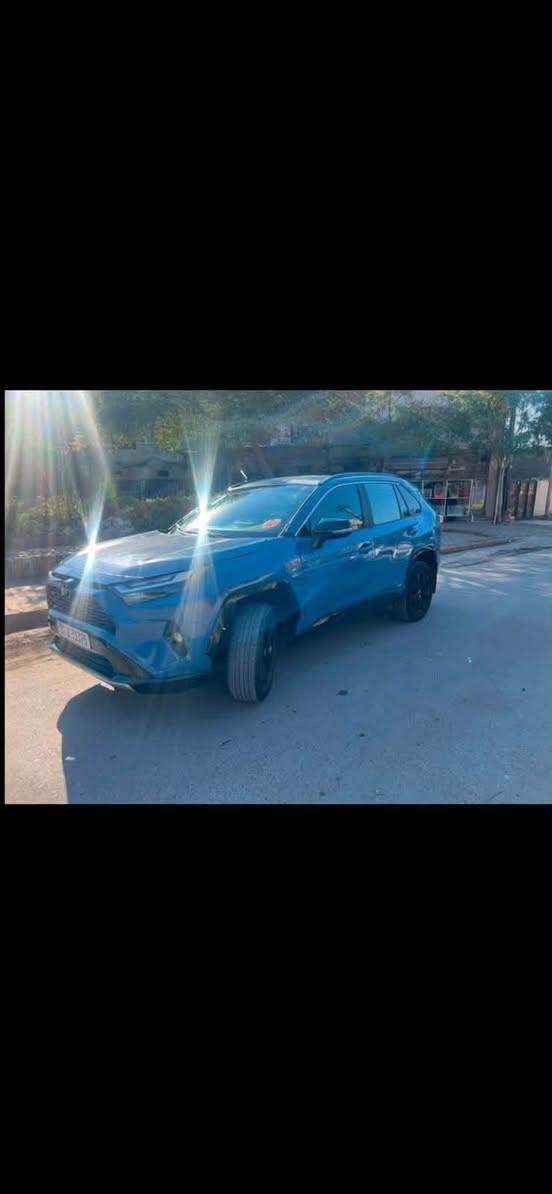 � للبيع | Toyota RAV4 Hybrid SE 2023 🚘
🔹 اللون: أزرق مميز 🫐
🔹 فئة SE
🔹 هايبرد + بنزين
🔹 تشغيل بصمة ودخول ذكي
🔹 كرسي السائق كهربائي
🔹 ترقيم بغداد جديد والسيارة باسمي

✅ سيارة مناسبة لمن يبحث عن RAV4 حديثة بسعر منافس مع توضيح كامل لحالتها.

الحالة:

* صبغ باب السائق مع الجاملغات الأمامية والبنيد.
* يوجد شاصي مع لغد جهة السائق (الفخذة).
* تعديل بالشاصي الأيمن.
* تعديل بارد بالجاملغ الخلفي جهة السائق.

💰 السعر: 170 ورقة وقابل للتفاوض بالمعقول.

📍 الموقع: بغداد – البياع

📞 للاستفسار: ***********

الرجاء التواصل للجادين فقط. �

