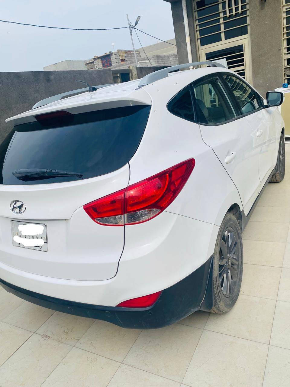 توسان ٢٠١٤ للبيع نضافه ١٠٠٪السعر ١٦٠ وبيهه مجال قليل رقم الهاتف ***********
