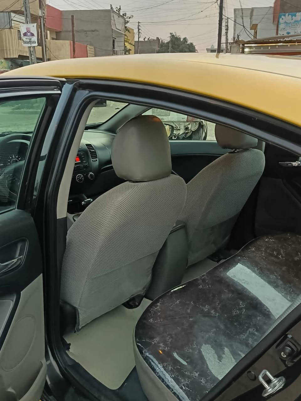 🚗للبيع كيا فورتي 2016 - بحالة ممتازة - للبيع (بغداد)
​التفاصيل:
​الموديل: 2016.
​المحرك: 1800 دوش (قوة وأداء ممتاز).
​الحالة الميكانيكية: السيارة بحالة جيدة جداً، لا تحتاج لأي مصاريف (شغل واطلع).
​الصيانة: - تخم تاير جديد.
​باتري جديد.
​صدر كامل جديد.
​الرقم: بغداد، والتحويل مباشر (أوراق جاهزة).
​السعر المطلوب: 107 ورقة (10,700 دولار) وبيه مجال بسيط جداً للشراي
السونار داخل المنشور 
​للتواصل والاستفسار:
(***********)
