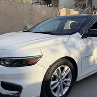 ماليبو 2017مواصفات LT1  ابيض  ماشيه 73 مايل   الضرر//  ضربه لحد البدنه...