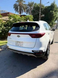 كيا سبورتج موديل 2021 خليجي بغداد  شاشة كبيرة  حساس امامي خلفي ثلاث أن...