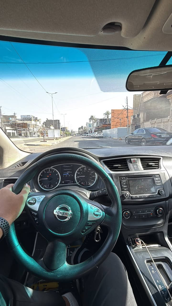 السلام عليكم نيسان سنترا 2018  حادث امريكا موجود بلصور وبل عراق صار بيها جاملغ خلفي وباب نطخت ونصبغت ومباوگين الصندوك وياها  السيارة جاهزة  كير مكينة مكفول محرك 1800  بأسمي  السنوية مكان السيارة بغداد اليرموك السعر 93 وبيها مجال للشراي  
***********
***********
