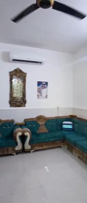 بيت البيع مساحة 150 متر واجهة 10 نزل 15 الطابق الرضي مظيف جبير 12 المظيف في ما زاد غرفة نوم وامطبخ زاد هول زاد صحيات خارجية دخلية البيت جديد الطابق الثاني نظام شقق وحدة كاملة وثانية هيكل النعوان ام نجم شارع ثاني قطعة عن شارع سالم السعر عل *********** رقم
