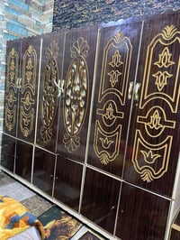 غرفة نوم • ٦ أبواب • درجة أولى