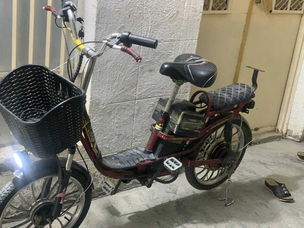 دراجه شحن بطارية نص عمر  سعر  75 شغاله كله


**إذا كنت صاحب هذا الإعلان وتريد حذفه لأي سبب، رجاءا أرسل رسالة إلى الدعم الفني**