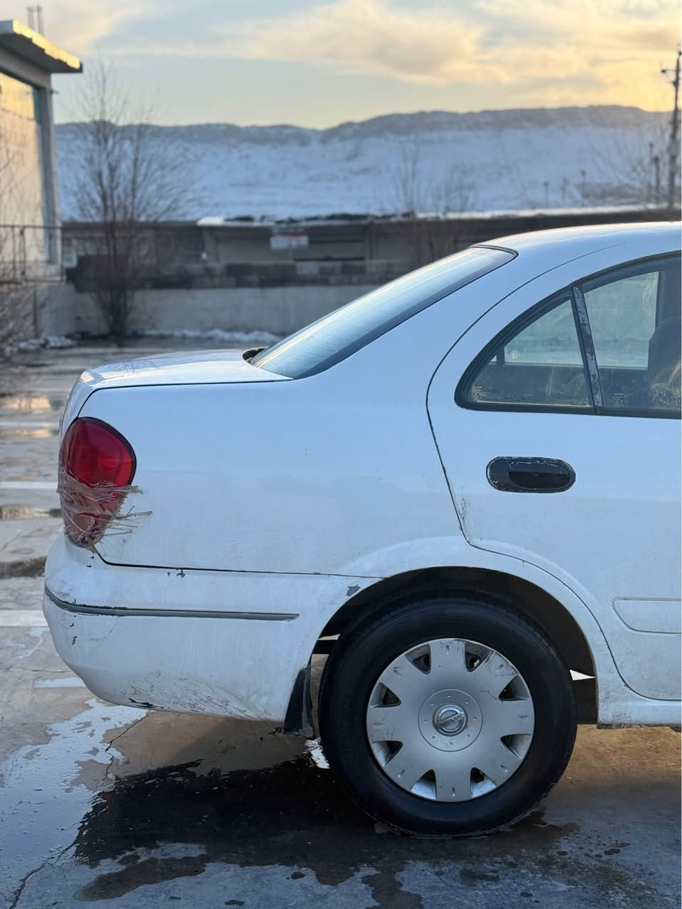 نیسان سەنی مۆدێل ٢٠٠٤ مەکینە سپی گێر عادی گێرو مەکینەو تەبرید بەشەرت ڕەقەم سلێمانی سەنەوی تا ٢٠٣٠ تازەیە دوای لێدرانێکی کەمی هەیە پێشی کەپسە کارەبای هەموی مەزبوتە 
سعری ٧٤ گەلا 
شوێن بازیان السليمانية, العراق


**إذا كنت صاحب هذا الإعلان وتريد حذفه لأي سبب، رجاءا أرسل رسالة إلى الدعم الفني**