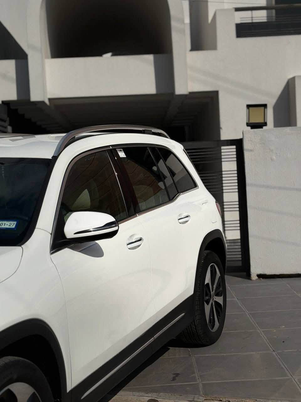 🚗 للبيع او مراوس
Mercedes-Benz GLB 250 2024

🌍 –  بغداد - حي العدل

•   🛣️  المسافة المقطوعة    ٦ الف 

✅ المواصفات :

المسافة:٦ ألف م

• اللون: ابيض 🖤

• المحرك: 4 سلندر تيربو الوقود: بنزين )

• القير: أوتوماتيك 9 سرعات

• المنشأ: وارد امريكي داخلية جلد 

• كراسي كهرباء متعددة الوضعيات

• صندوق خلفي كهربائي

• شفتات تبديل سرعة على الستيرن

• نظام قيادة مريح ورياضي

• عزل عالي وراحة ممتازة

نظام دخول وتشغيل بدون مفتاح

• شاشة معلومات حديثة

• كاميرا + حساسات أمامية وخلفية

• مثبت سرعة

• نظام فرامل ذكي

• مرايا كهرباء قابلة للطي

• إضاءة LED متطورة

• نظام تكييف أوتوماتيك مزدوج

• نظام أمان متكامل من مرسيدس
