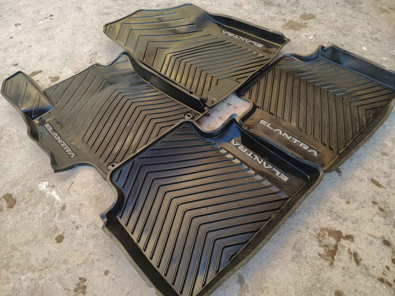 كاعيات جدد  اصليات مال النترا من موديل 21 لحد موديل 25 يصيرن رايدهن 65 معه مجال قليل ***********
