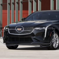 عندي دعامية و علامة جديد مال كديلاك CT4  للبيع 07702252524