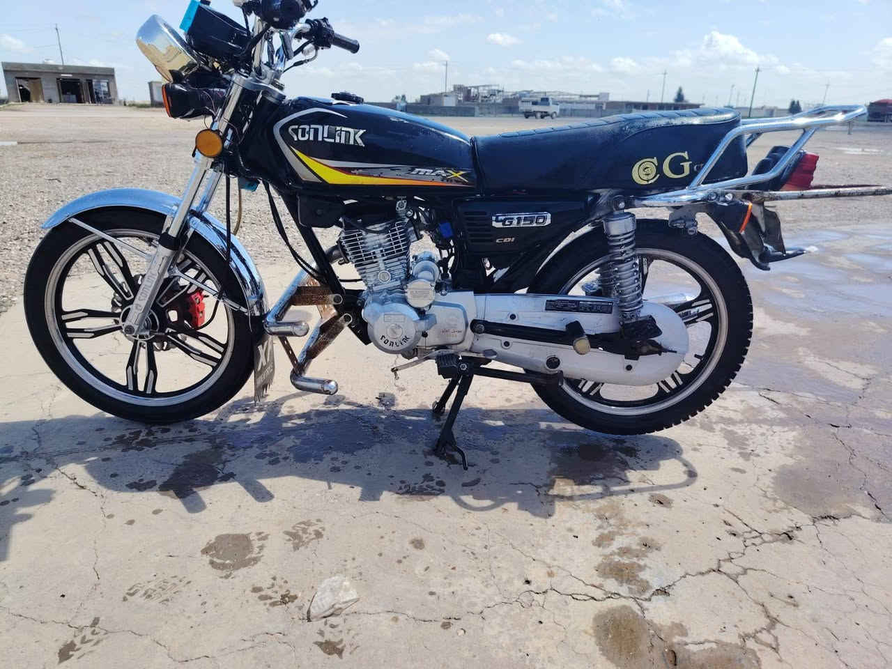 دراجة البيع مديل 23الدراجة نضيفة وحلة تخبل نكرة سلف كاملة اي نقص مابيهة سعر 500 اي ستفسار ***********
