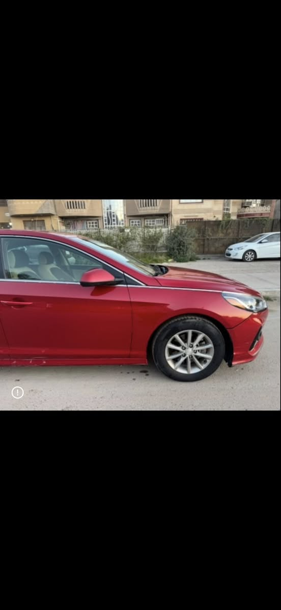 سوناتا وارد امريكي 2018 
محرك 2400
ماشيه 47 ميل 
سياره نظيفه مابيهه نقص 
حادثه واكع عليهه شجره 
بنيد امبدل وربع قماره معدله بلبارد بدون صبغ 
مواصفات اعتياديه 
رادار جانبي 
واحد من طاق الايمن من يم بيبان صبغ 
سعر 135 ورقه وبيهه مجال 
عنوان بغداد 
*********** للمراسله
