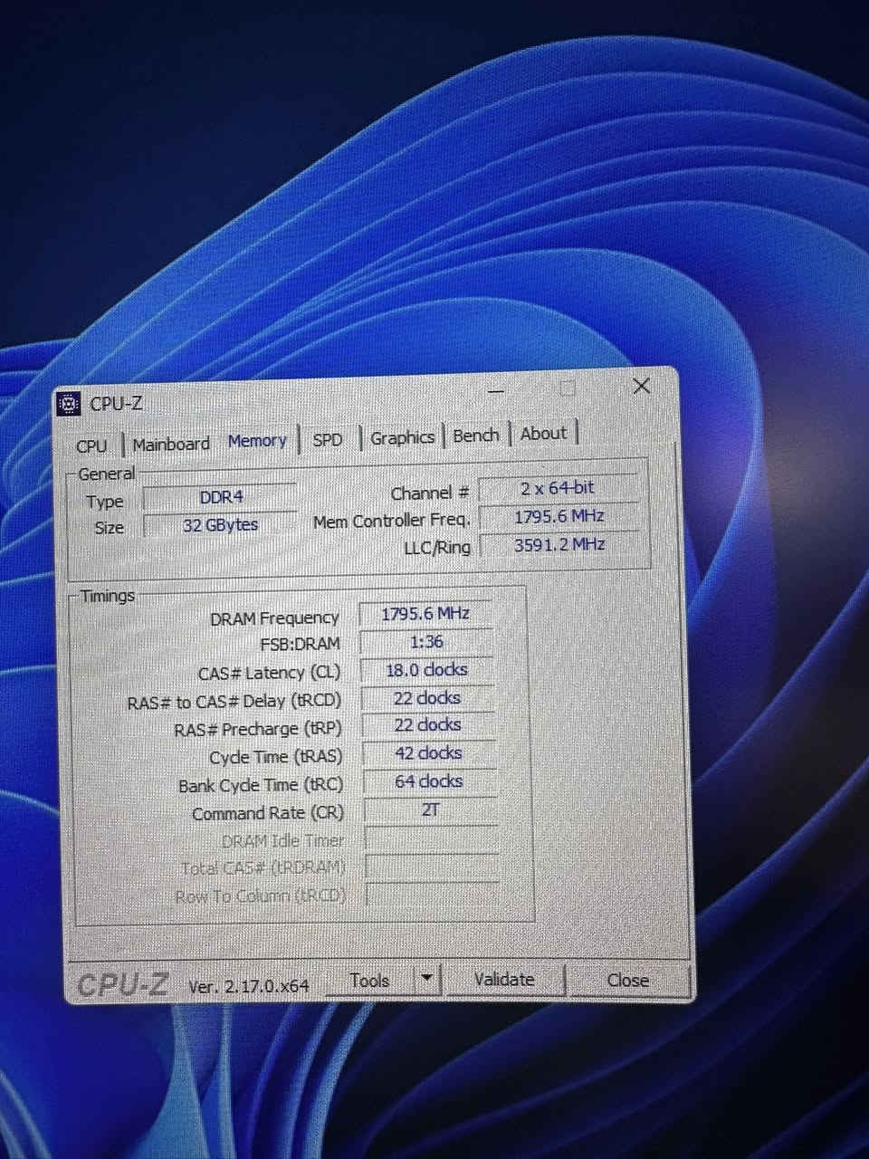سلام عليكم
Pc للبيع
قيم بما يرضي الله كلش نظيف 
مواصفاته :
وحده المعالجة المركزية 
( 12 th Gen Intel (R) Core (Tm) i7 - 12700KF )
RAM عدد 4 (32) غيغابايت
Lexar SsD NM620 (1TB)
NVIDIA GeForce RTX 4070 Ti ( ZOTAC GAMING) 12g
Poard : TUF GMAING B760-PLUS WiFi D4
Power : Supply 850w gold 
Bios 👇
brand ( American Megatrends Ins )


**إذا كنت صاحب هذا الإعلان وتريد حذفه لأي سبب، رجاءا أرسل رسالة إلى الدعم الفني**