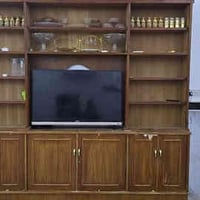 ميز معرض • حي بغداد • ٢٫٥×٢٫٧م