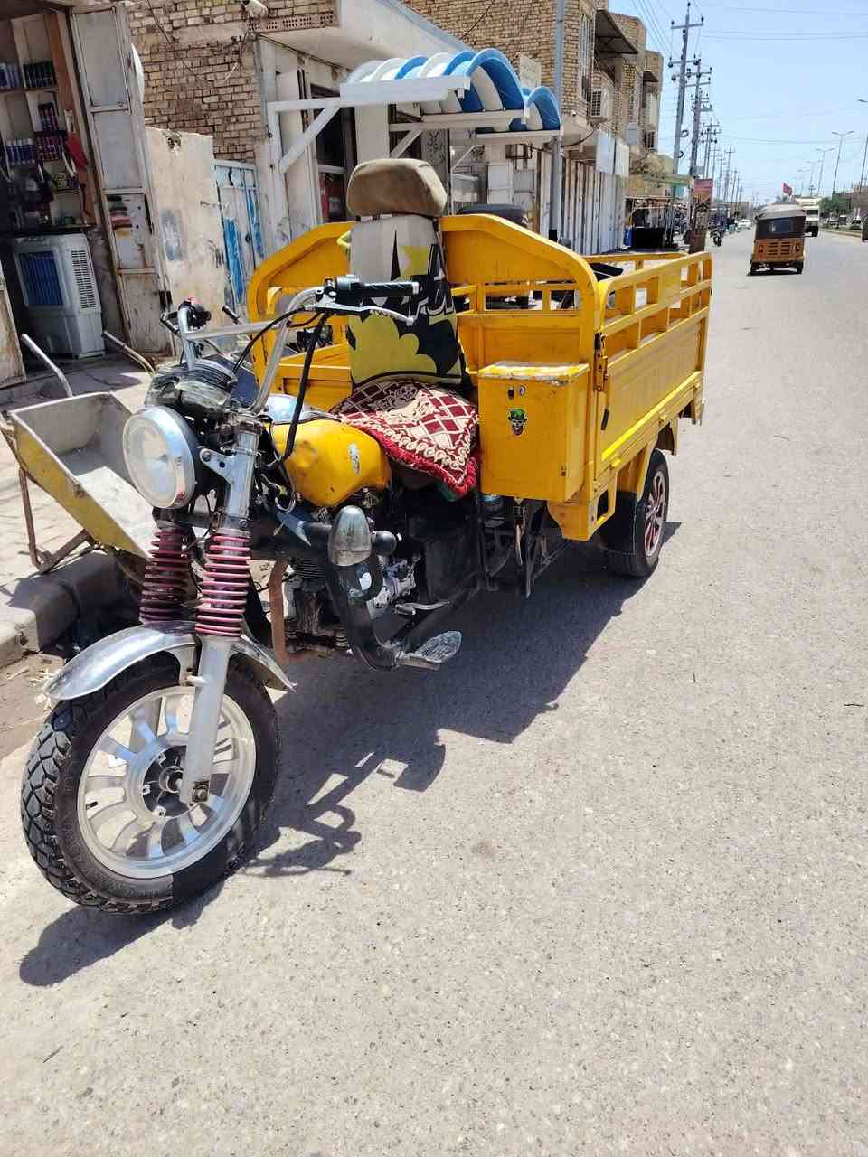السلام عليكم
ستوته جمره فحل للبيع 
ستوته جهازه 
تخم تاير كهربائيات كله جديد 
اروق بسمي 
مكاني ميسان قضاء المجر 
السعر خاص 
*********** سجاد
