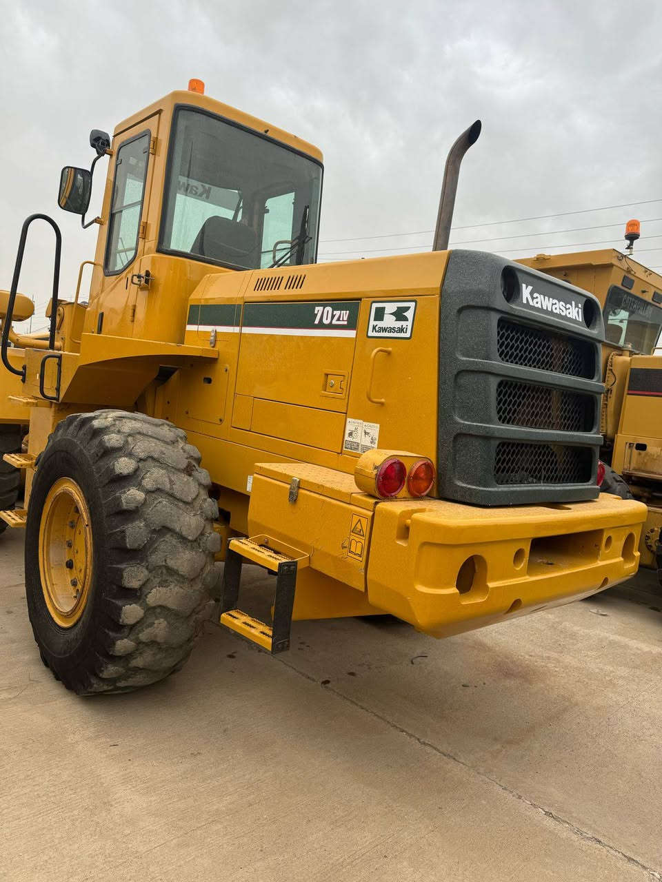 سلام عليكم ،،، ZA موديل 2012 اصل دخول جديد وارد يابان شفل وضع الشركه مشتغل اقل 6000 ساعه كله بلاد شرط ماعده ثكاله مصبوغه مرقم بغداد انكليزي جديد سعر 770$ وبي مجال الاستفسار ،،، *********** وات ساب
*********** وات ساب
