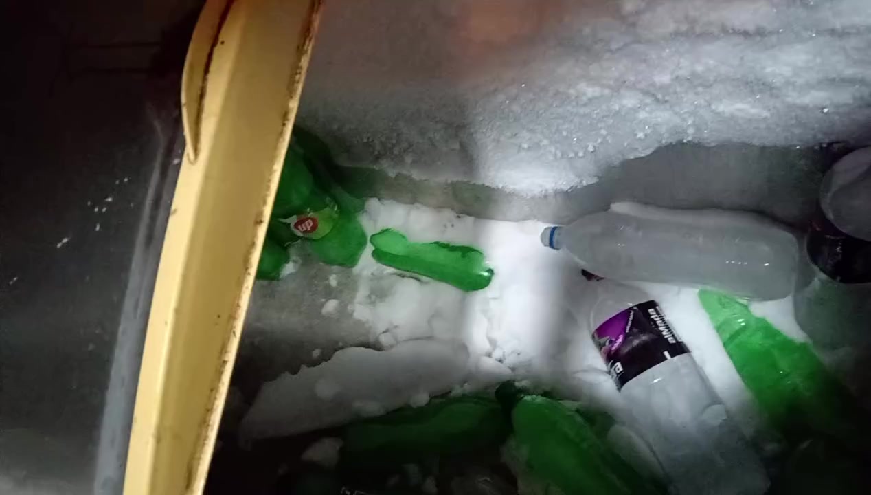 مجمده شغاله نضيفه للبيع مكاني الشعله شارع ستين ***********
