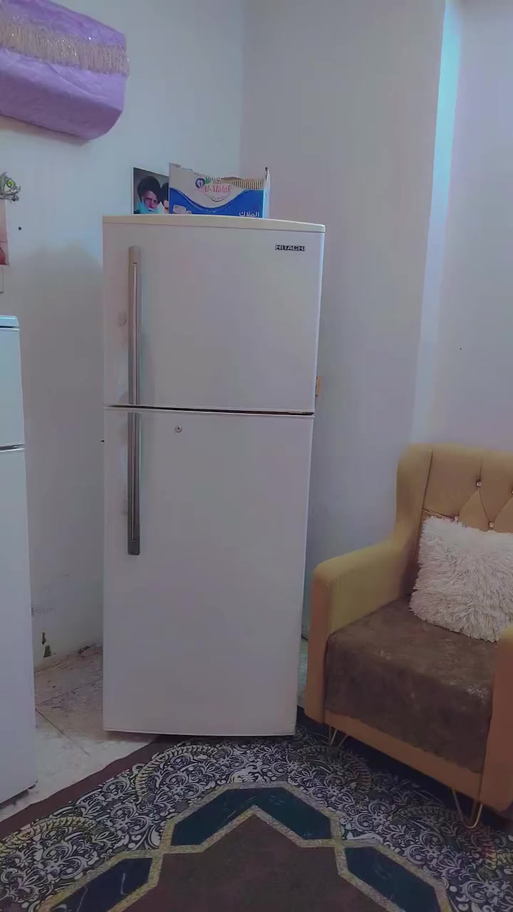 يا الله السلام عليكم ثلاجه نوعيه هيتاشي ياباني حجم 30 قدم  اكبر حجم بل ثلاجات   ضمان 5 ايام بيها. فول. تجميد فوك وجوه تشتغل موولد ووطني  سعر ٣٥٠ وبيها مجال مكان كربلاء حي الميلاد للاستفسار ***********
