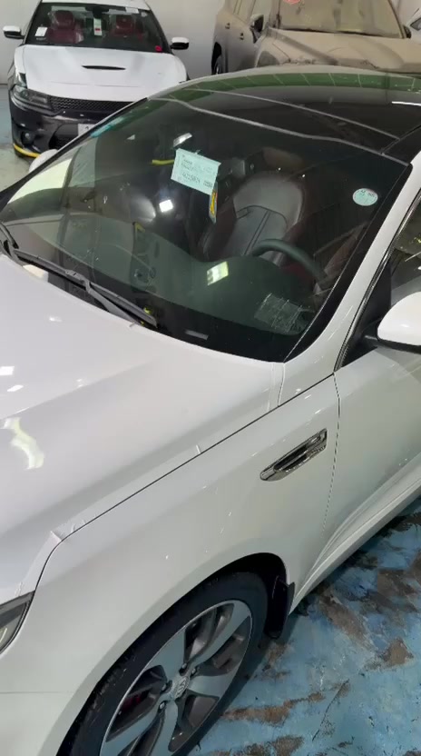 السلام عليكم
للبيع اوبتما 2016 خليجي جيتي لاين
اعلة فئة

ماشية ٧٨
مكفولة كفالة عامة
بصمة
بانوراما 
اربع كامرات
تردفئة وتبريد كشنات
كشنات جلد وكهرباء وخزن ميموري
سايد بريك بصمة واوتو هولد
زراك لايت 
حساس امامي وخلفي 
رادار جانبي
محرك 2400 جي دي اي

السيارة جديدة جداً 
رقم بغداد الجديد بأسمي 

السعر  ١٦٠ ورقة وبي مجال بسيط

عنوان بغداد البياع معرض الحوراء

***********
