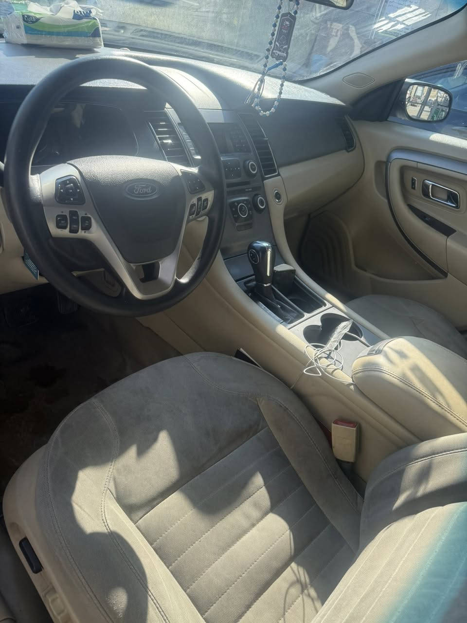 سلام عليكم فورد تورس موديل 2013/ خليجي مكفوله نقص بس صدر سعر 100$ مكان سياره الدوره /***********
