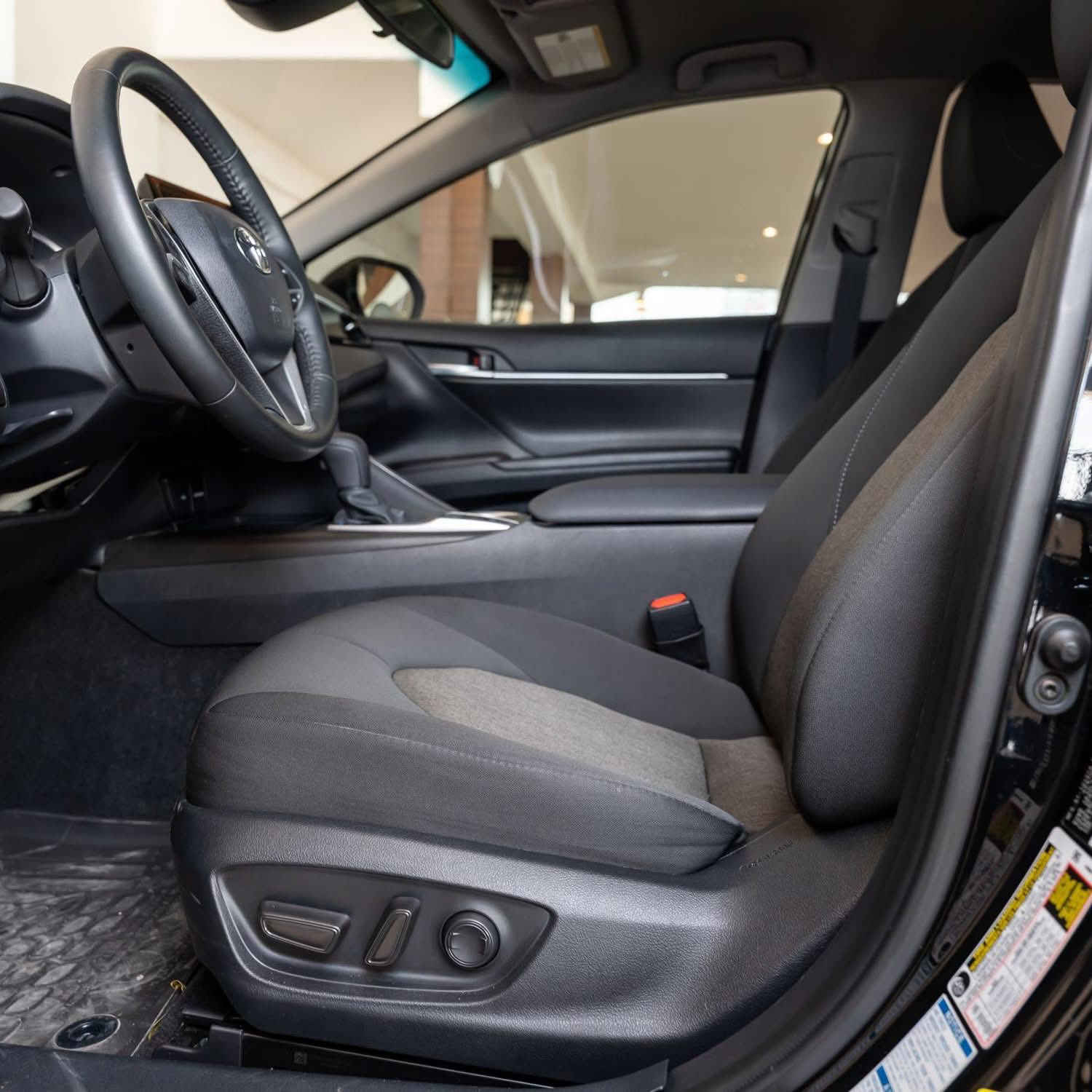 تويوتا كامري 2023 فئة LE محرك 2.4 ماشية فقط 19 الف رقم شانصي 4T1C11BKXPU106596
صور سونار موجودة بل منشور 

مواصفات السيارة:
بصمة تشغيل
بصمة أبواب
ويلكم كروم
أنظمة قيادة Eco وSport وNormal
تحديد مسار الشارع
رادار أمامي
توقف ذاتي للطوارئ
تحكمات ستيرن
كروز كنترول وتثبيت سرعة على الشارع
كشن كهرباء للسائق
كاميرا خلفية دوارة
لايت LED زينون
كشافات ضباب أمامية
تكييف هواء مركزي
مواصفات إضافية أخرى

رقم صاحب السيارة 
***********
