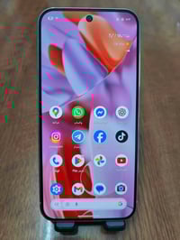 كوكل بكسل 9 برو اكس ذاكرة 512 لون ابيض مقفل شريحة اتصال  نظافة 100% عد...