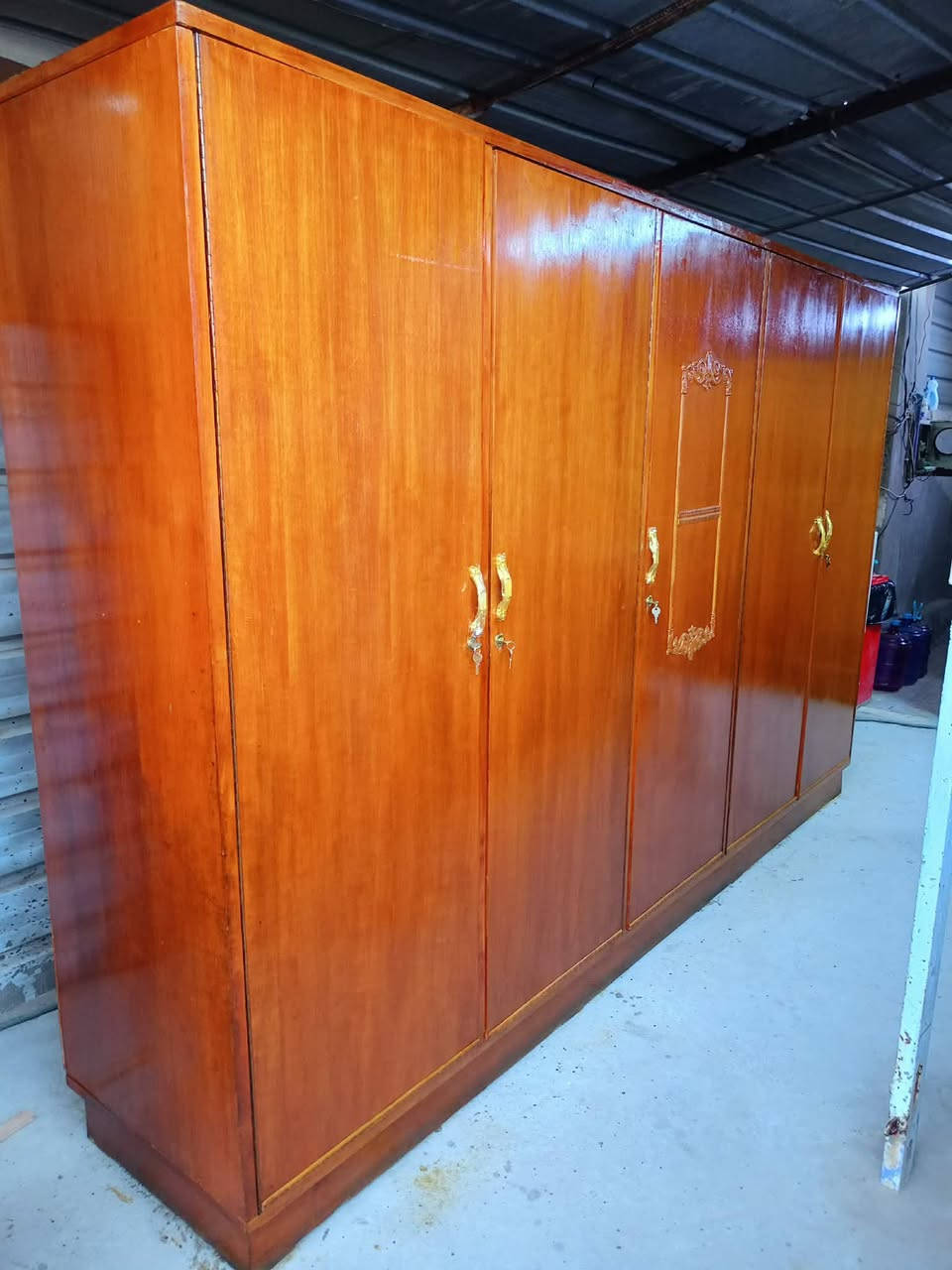 كنتور 5 ابواب  تزكام تكمه مقطع كل باب وحده الارتفاع مترين العرض ٣امتار و١٠ السعر ٢٢٥ قفل
العنوان بغداد بوب الشام قرب الشعب اكو توصيل داخل بغداد فقط


**إذا كنت صاحب هذا الإعلان وتريد حذفه لأي سبب، رجاءا أرسل رسالة إلى الدعم الفني**