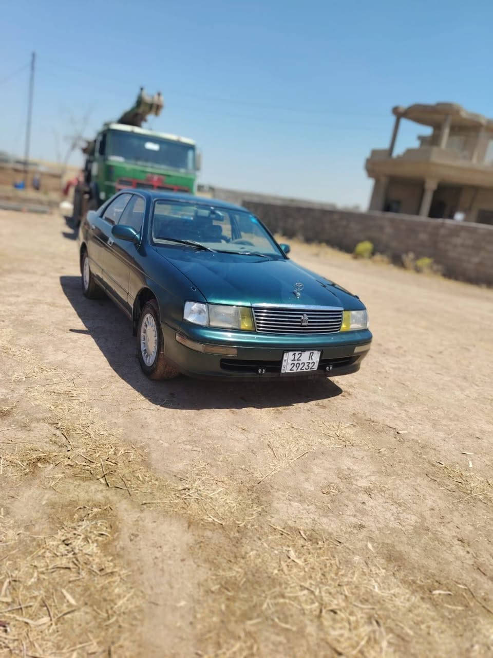 للبيع سيارة نوع بطا اقره زين وخابرني هاي التفاصيل الي اعرفها عن البطا فقط 
السيارة جديده جديده ما تصرف عليها برقي 
موديل 92
صبغ جماليه 
محرك شرط 
كير شرط 
طخه كص كلب كله شرط 
تبريد ثلج  انطيك شىرط من الدعاميه للدعاميه رقم نينوى دولي صاحبها موجود عندي وكاله منه 
الهاتف ***********
سكني موصل
