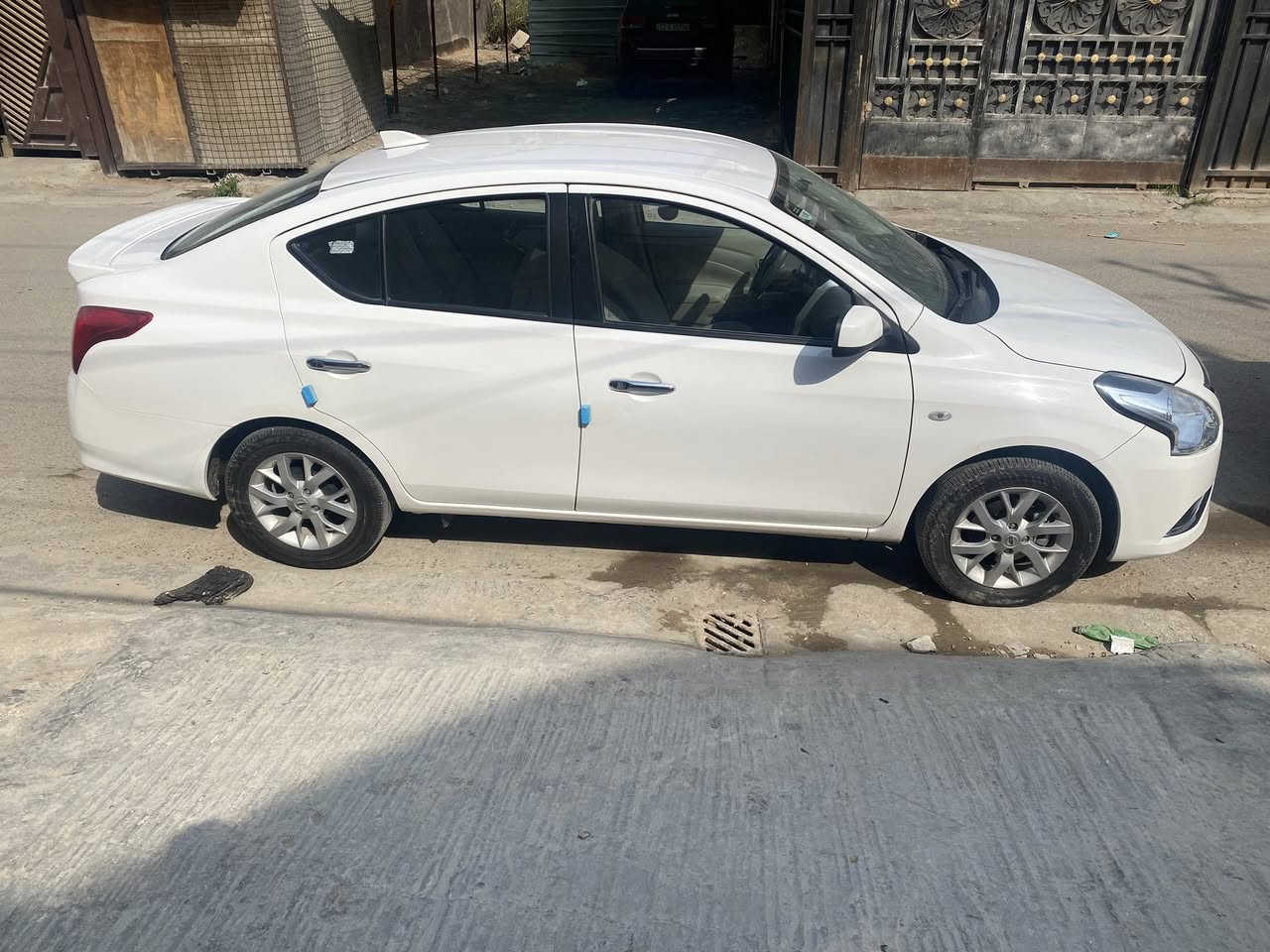 صني هندي 2024 بليتة زركة مكفولة رقم سليمانية السيارة بأسمي  ماشية ٢٧ الف قابلة للزيادة  تحكم ستيرن قطعتين تبريد  شاشة تدعم الكاربلي وايرلس  
سعرها ١٢٩ قفل 
مكانها بغداد  ***********
