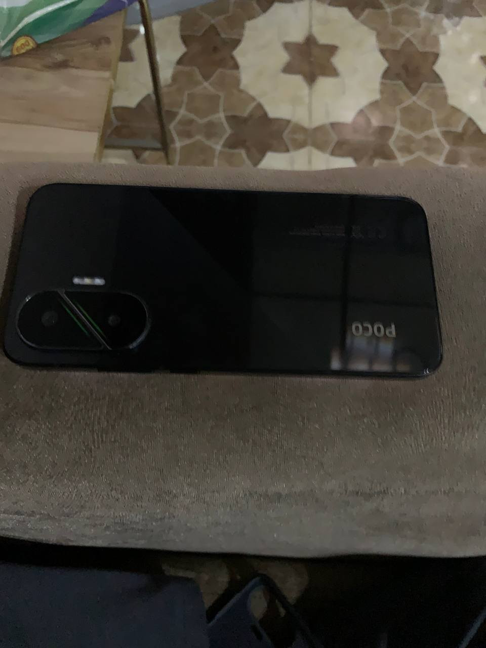 📱 للبيع Poco F7 🔥
للبيع جهاز Poco F7 بحالة نظيفة جداً 💯
استخدام خفيف ومعتنى بيه
⚙️ المواصفات:
الرام: 12GB + 6GB توسعة
التخزين: 512GB
المعالج: Snapdragon 8s Gen 4 قوي جداً للألعاب 🎮
الشاشة: AMOLED 6.83 إنچ + 120Hz 🔥
الكاميرا: 50MP خلفية + تصوير ممتاز
البطارية: 6500mAh 🔋 تدوم يومين تقريباً
الشحن: سريع 90W ⚡
نظام HyperOS أحدث إصدار
⭐ الحالة:
نظيف جداً 100%
ما بيه أي عطل أو خدوش
بطارية ممتازة 99%
كامل الملحقات + كرتون أصلي 📦
💰 السعر: 525000 دينار


**إذا كنت صاحب هذا الإعلان وتريد حذفه لأي سبب، رجاءا أرسل رسالة إلى الدعم الفني**