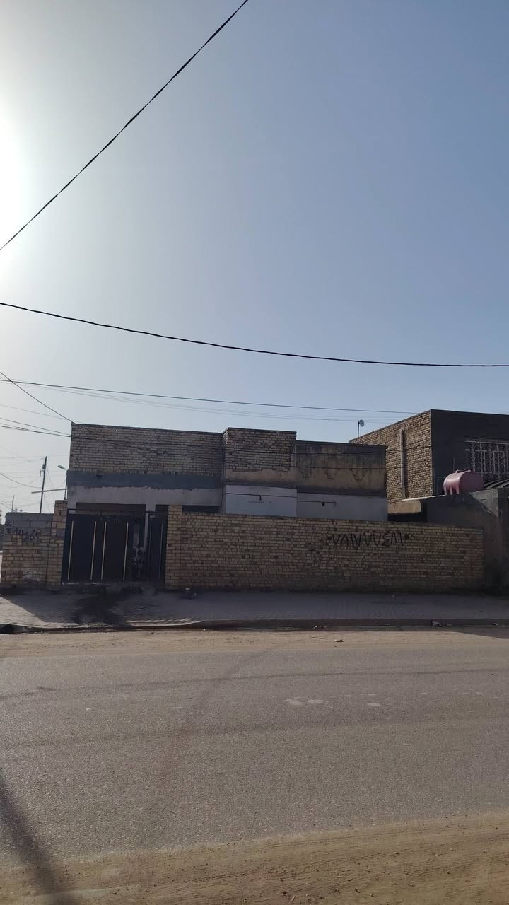 شارع عام 290 م
سلام عليكم. دار للبيع 290 ركن مساحه. يقع ع شارع عام. 
حي الصدر الرابع. بقابيل منتزه الانوار
واجهه.  14.500 متر جهه الشارع
نزال 20 م. جهه الفرع 
موقع تجاري.  
باقي التفاصيل. اتصل 
***********
