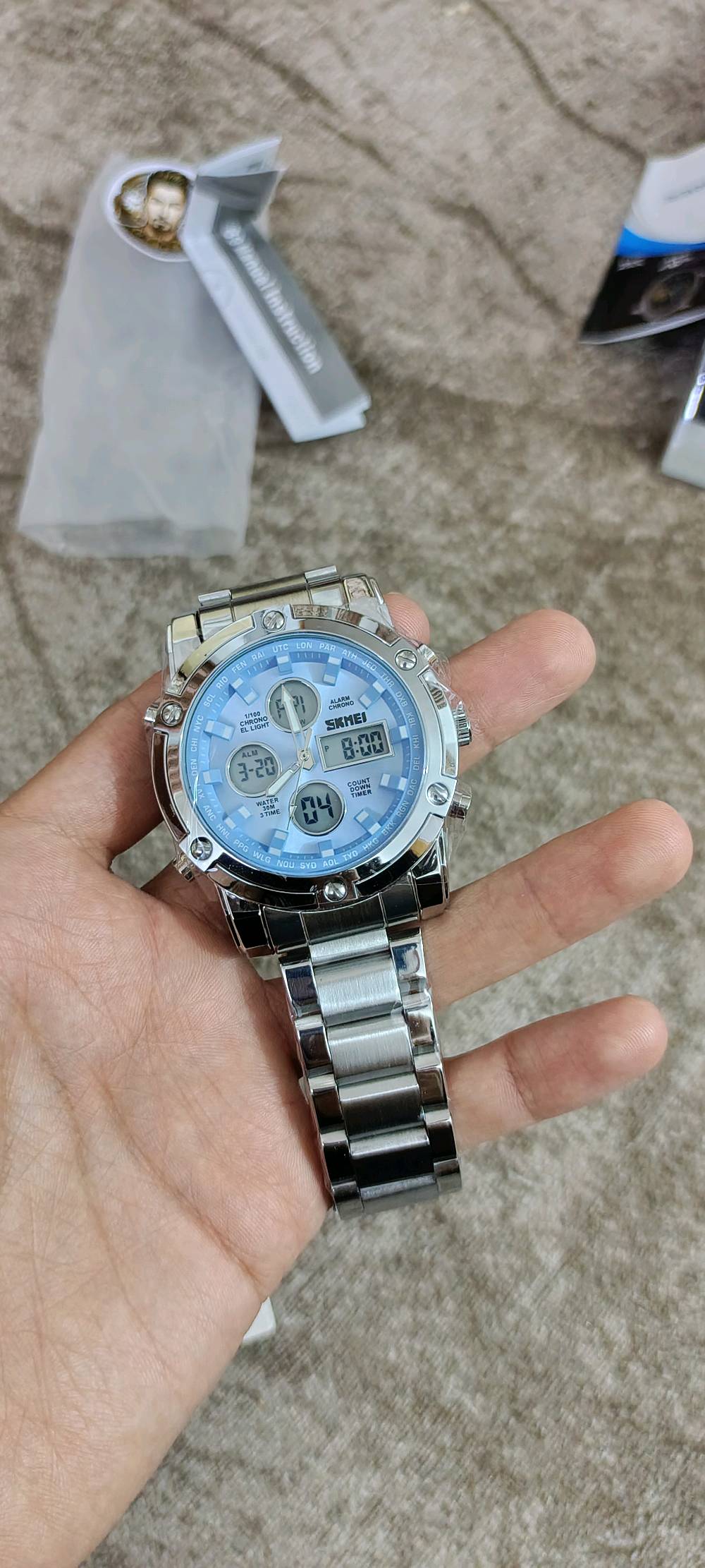 -- سكمي -- أصلي -- SKMEI --
-------------------------------
دبل تايم عقارب و الكتروني
تاريخ يومي شهري
عقارب لامينوس
ستوب ووتش
اسماء الأيام
إضائة ليلي
سير حديد
منبه

(بطارية)

الوزن 165 غرام
القطر 46 ملم

السعر 30,000 دينار والتوصيل مجانا لكل المحافظات

👇للحجز مراسلتنا على الواتساب👇
            ***********