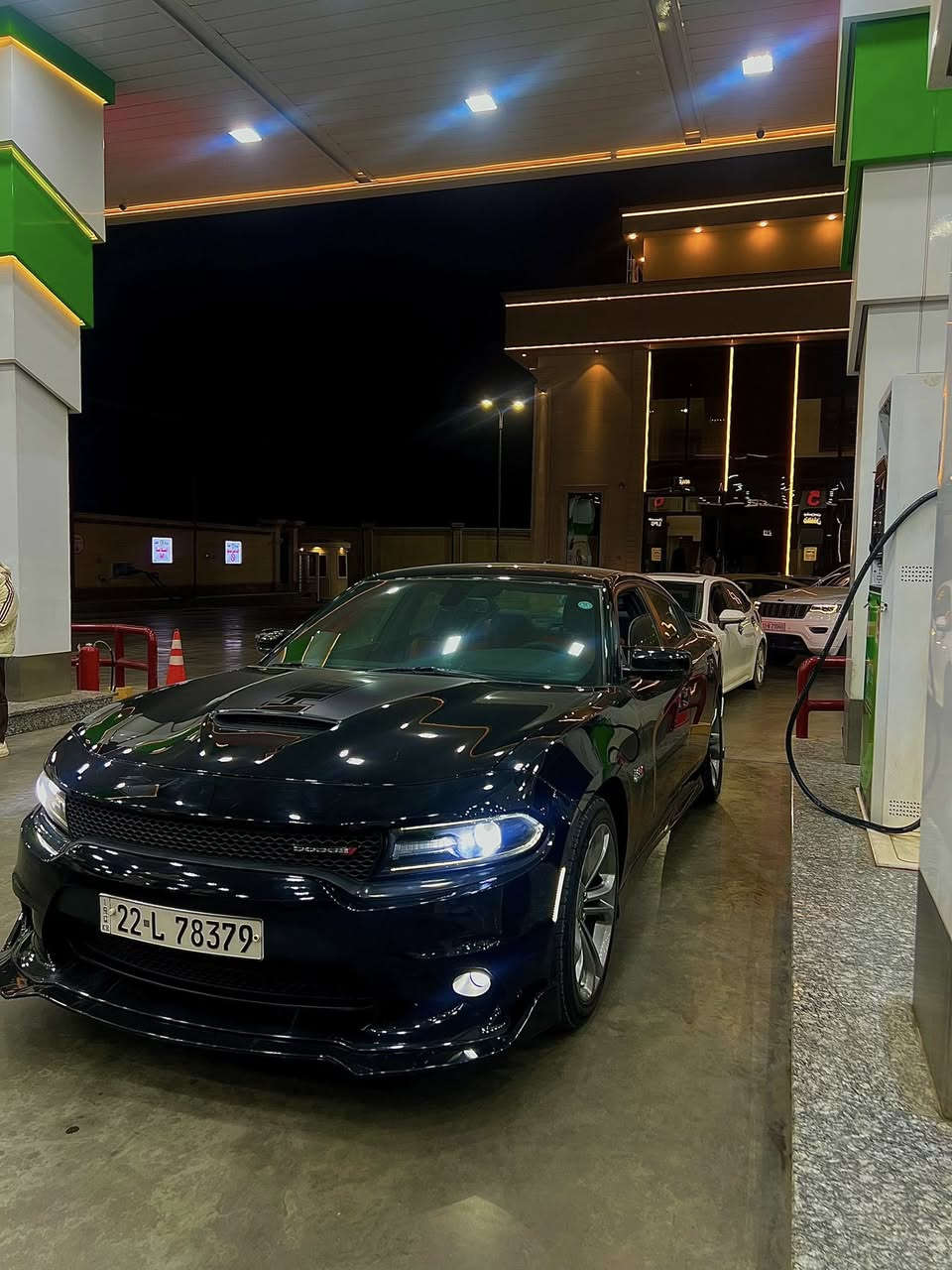 السلام عليكم 
Dodge charger RT 5.7 2021 
سوبر تراك باك
حادثها قطعتين جاملغ امامي و جاملغ خلفي نصة مصبوغ 
بدون ايرباك بدون دواخل 
ماشية 45 ميل
مكاني بغداد 
واتساب ***********
