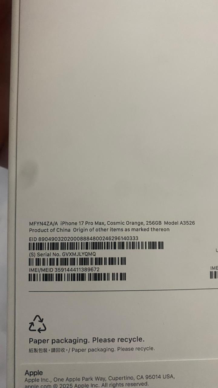 17 برو ماكس ذاكرة 256 لون برتقالي بعده ممفتوح بالباكيت شرق اوسط السعر 2و250 اتصال او واتساب ***********
