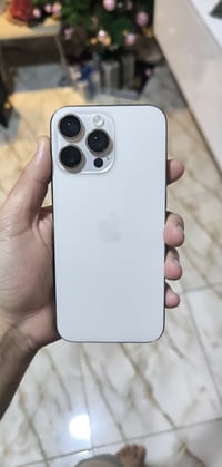 آيفون ١٦ برو ماكس • نضيف ١٠٠٪ • بطارية ٩٤٪