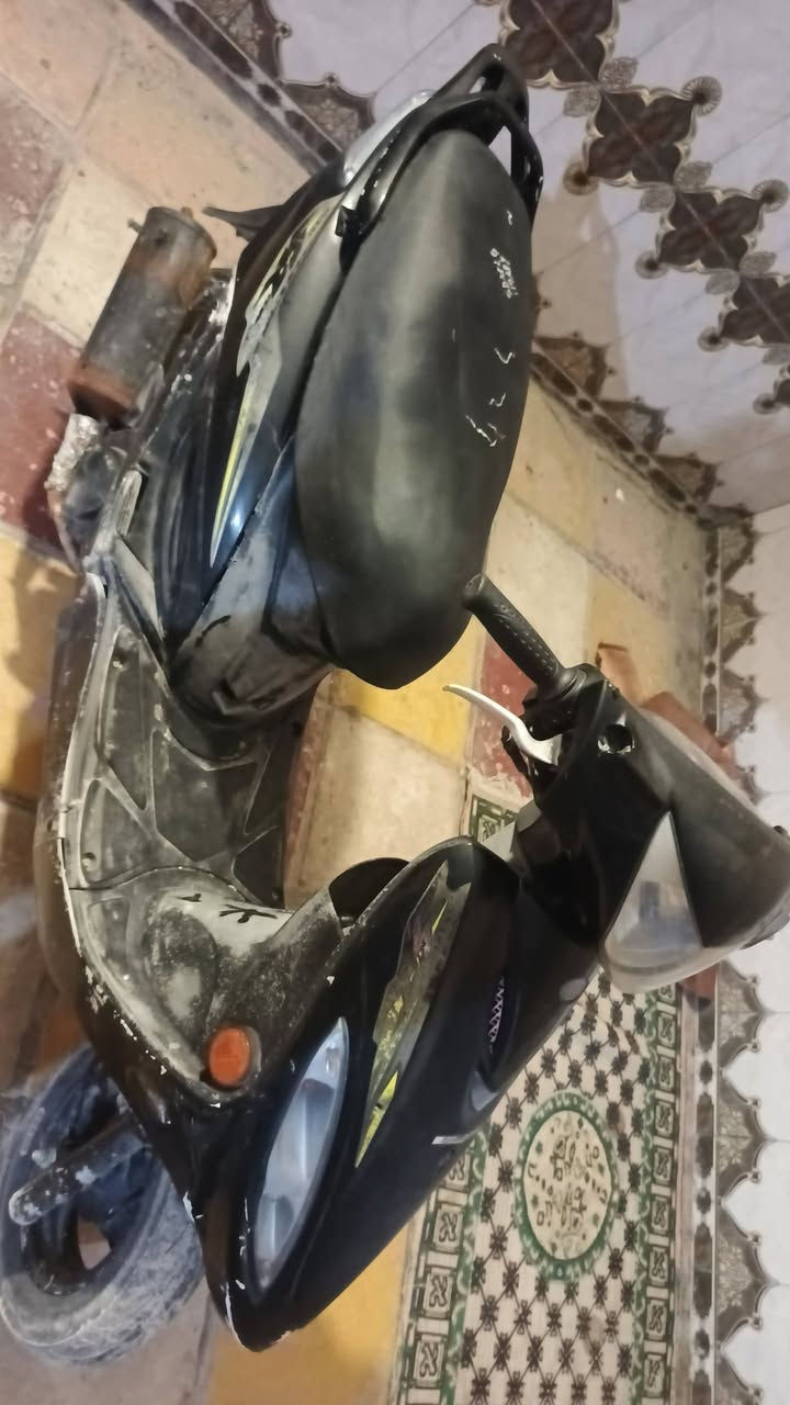 جي فور ب250وبيه مجال قليل مكان الفضليه


**إذا كنت صاحب هذا الإعلان وتريد حذفه لأي سبب، رجاءا أرسل رسالة إلى الدعم الفني**